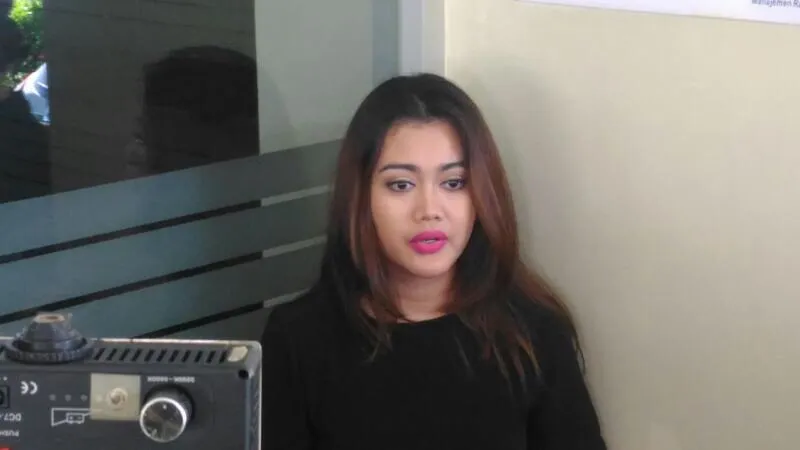 Anggi adik Julia Perez merasa kakaknya didzalimi. ©KapanLagi.com/Adi Abbas Nugroho