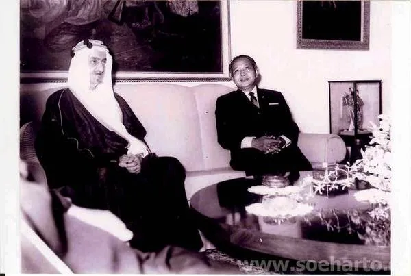 Kunjungan Raja Faisal pada tahun 1970 adalah untuk mempertegas hubungan bilateral antara Arab Saudi dan Indonesia © hmsoeharto.id