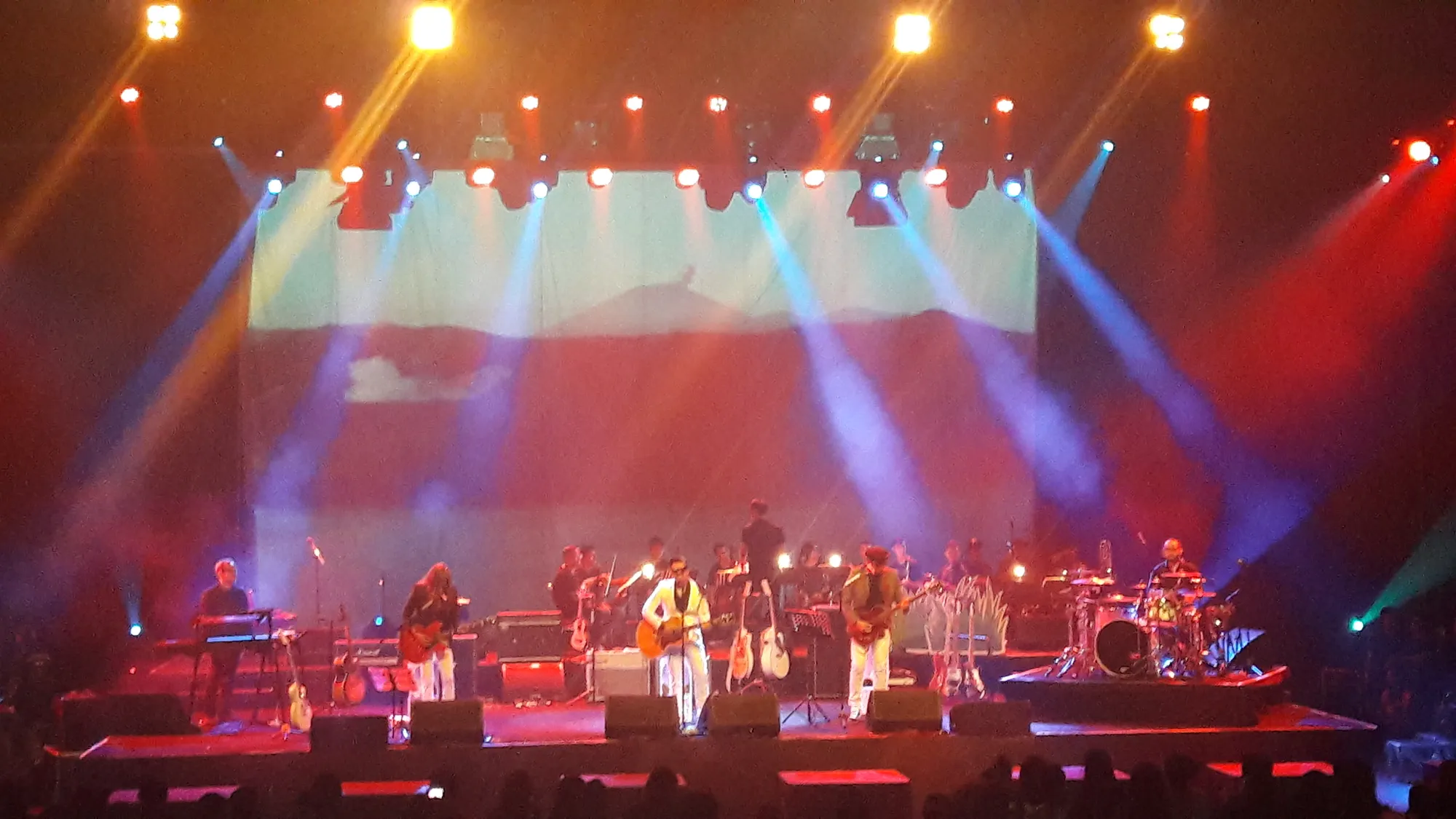 Naif gelar konser 22 tahun anniversary. ©KapanLagi.com/Fikri Alfi Rosyadi