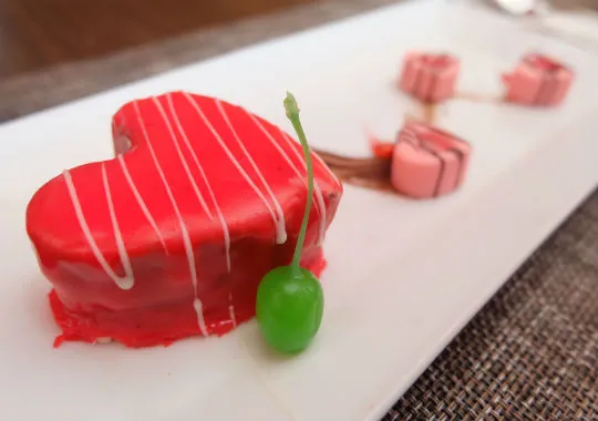Chocolate Cherry Truffle © Kapanlagi.com/Iwan Tantomi