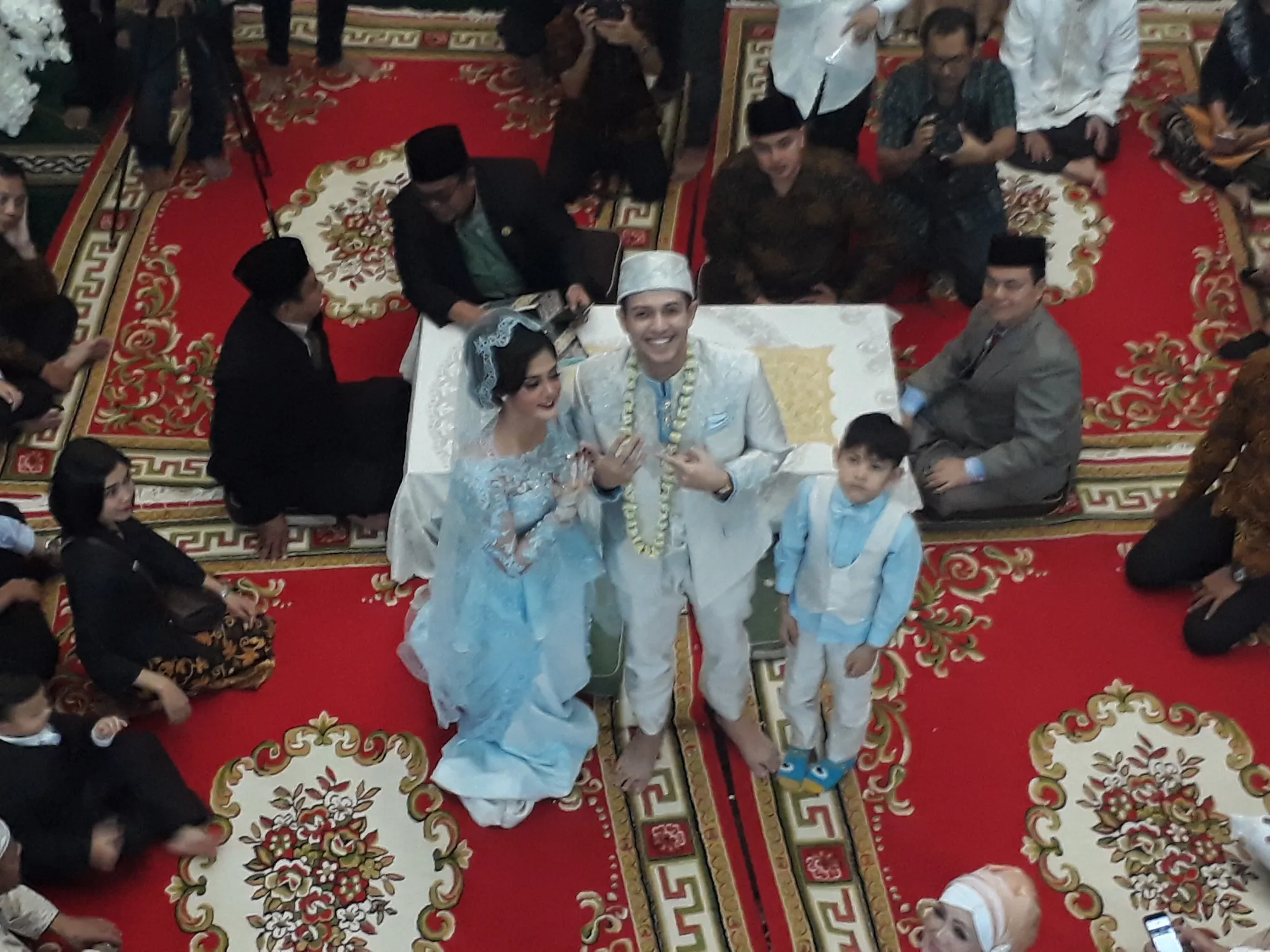 Aktor Rifky Balweel telah resmi menikah dengan Biby Alraen. cr: KapanLagi.com/Mathias Purwanto