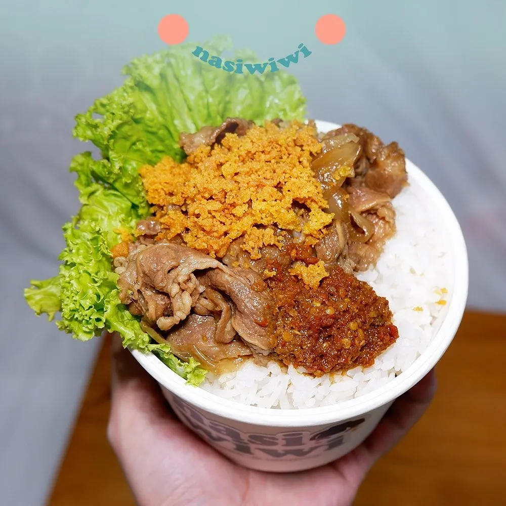 credit: manis dan sedap/Ricebowl & Sambal khas Wiwi