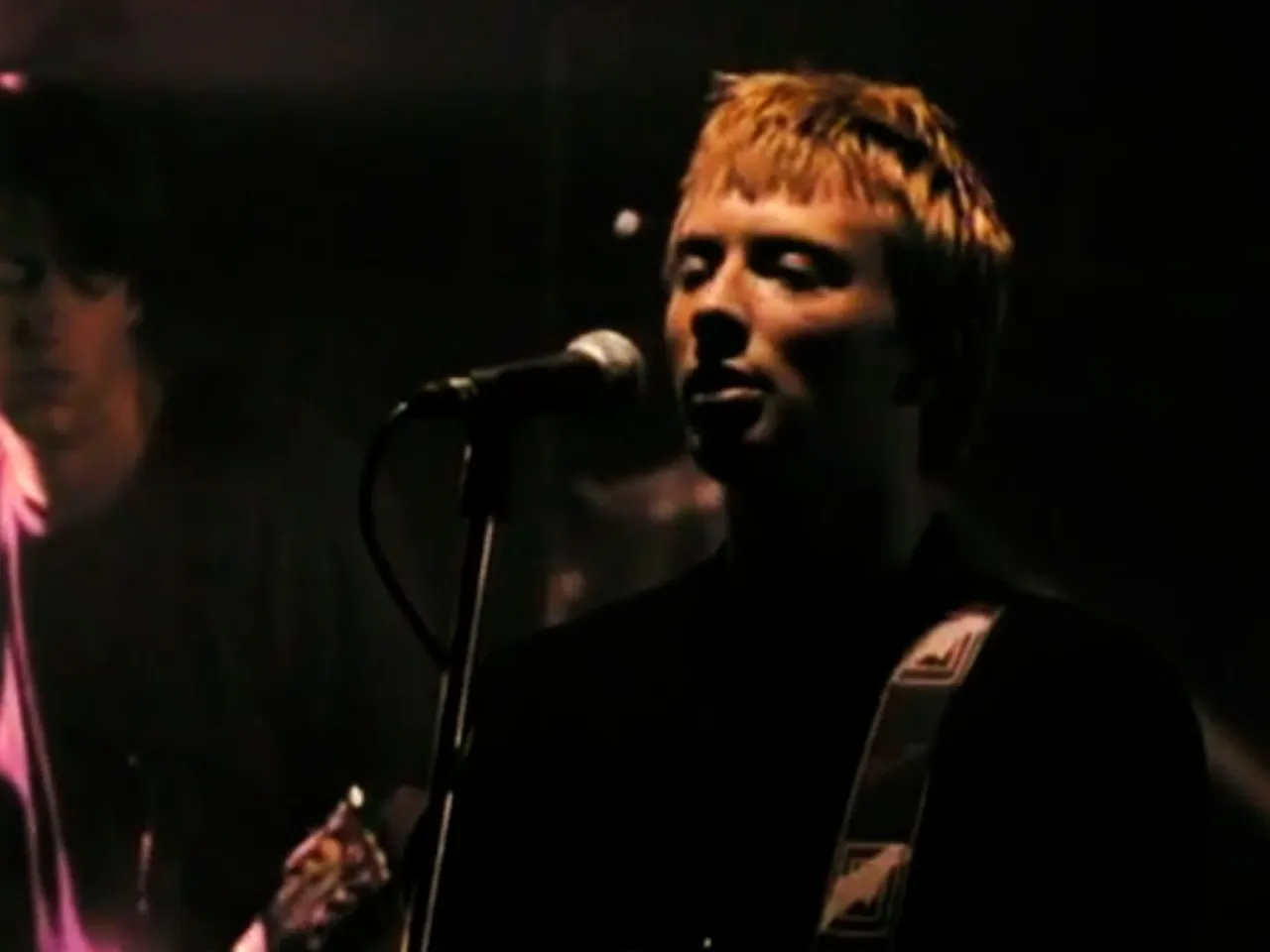 Radiohead - Terjemahan Creep