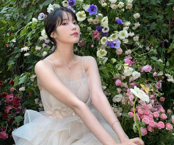 IU alias Lee Ji Eun pemain film Korea terbaru 'DREAM' - credit photo: instagram.com/dlwlrma/