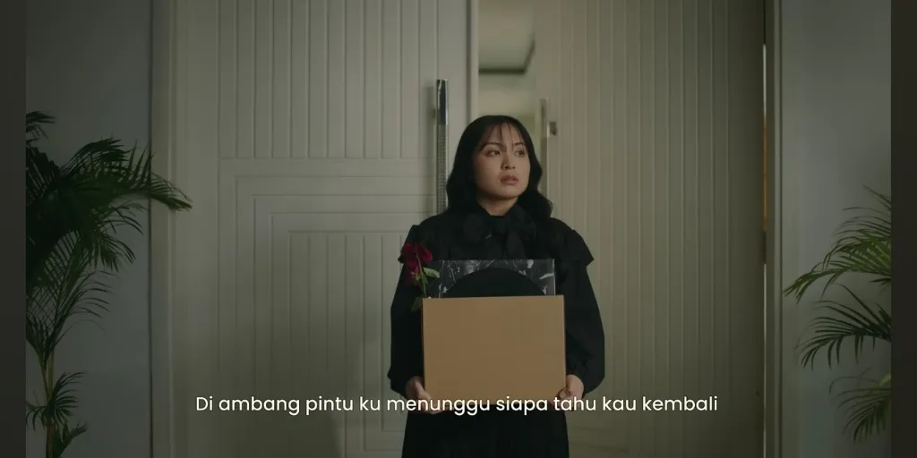 Bernadya - Ambang Pintu
