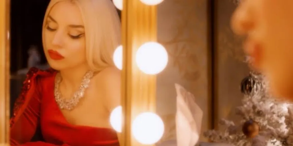 Ava Max - Christmas Without You
