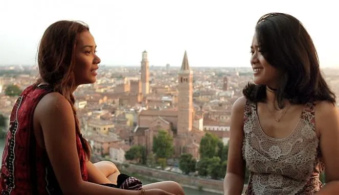 Adegan film LAURA & MARSHA (2013)