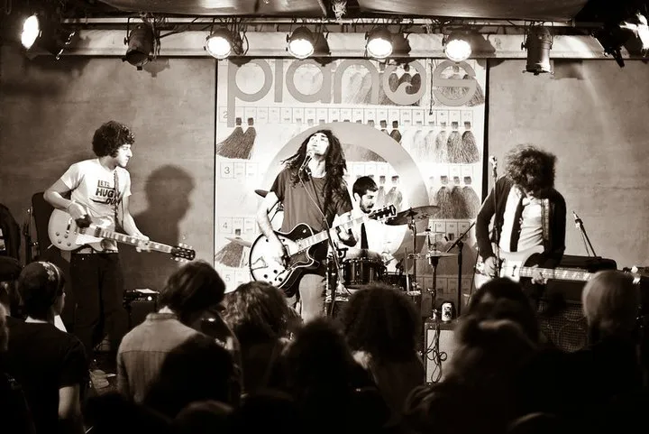 @facebook.com/Theyellowdogs