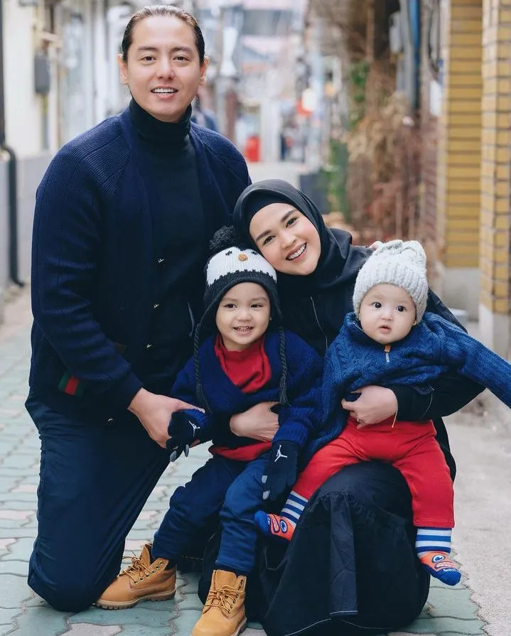 Cut Meyriska dan Roger Danuarta - Instagram.com/cutratumeyriska/