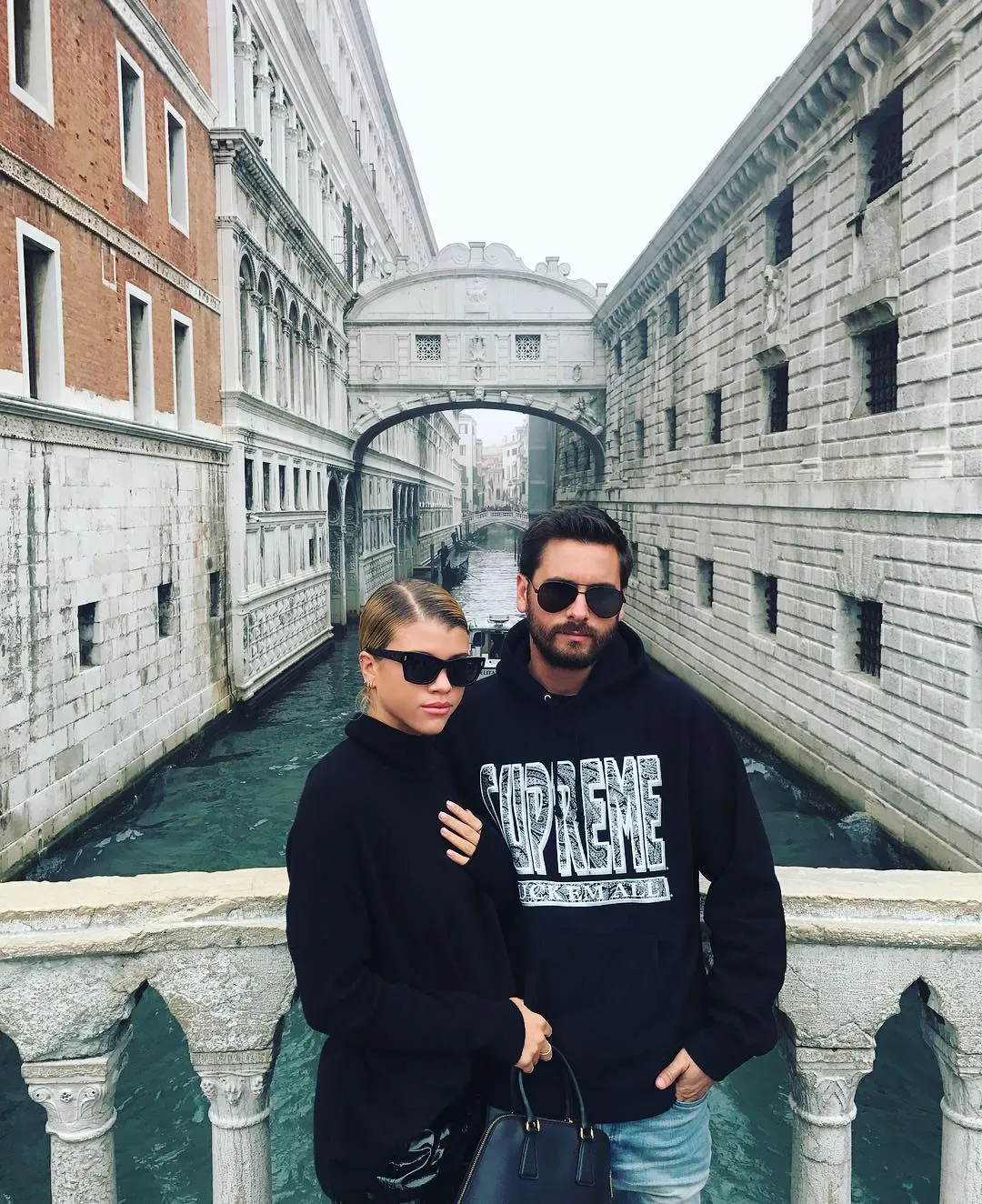 Sofia dan Scott terlihat mesra di Venesia © Instagram.com