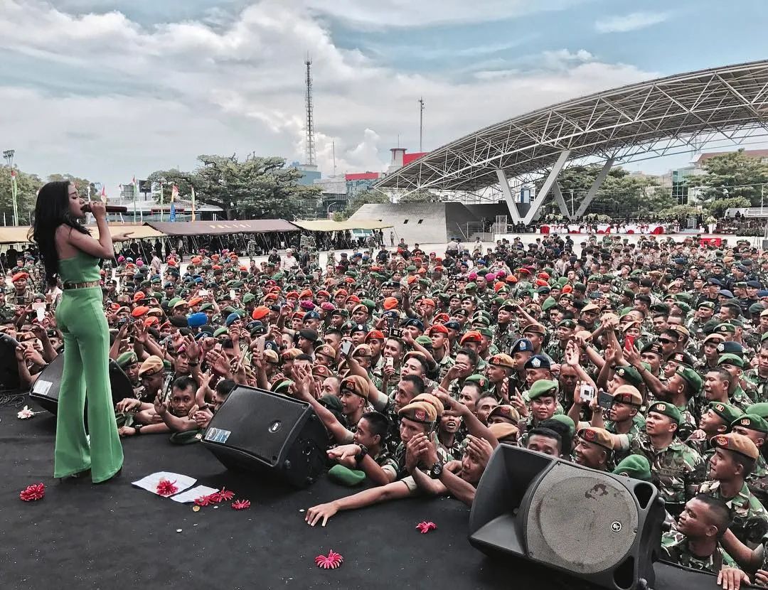 Cita Citata tampil di Makassar © Instagram.com/cita_citata