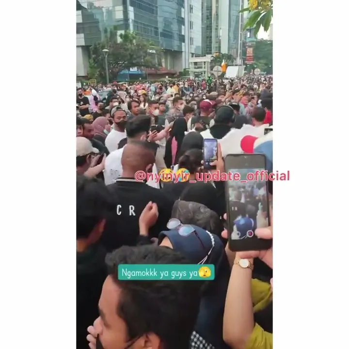 Sudah Banyak Orang yang Menunggu