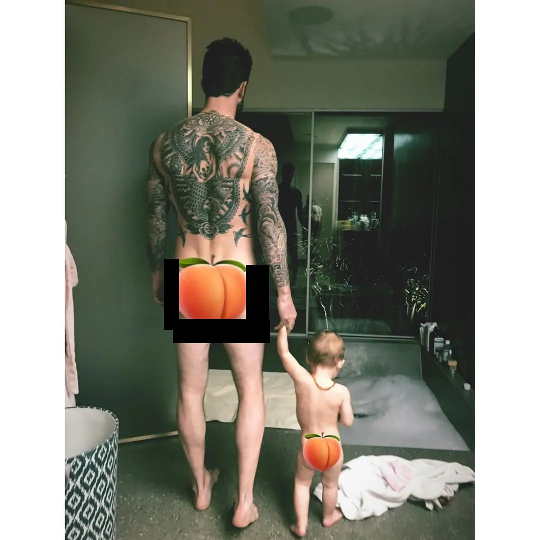 Behati unggah foto tanpa busana suaminya © Instagram.com/behatiprinsloo
