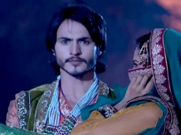 Ravi Bhatia akan dikeluarkan dari 'Jodha Akbar'? @filmibeat