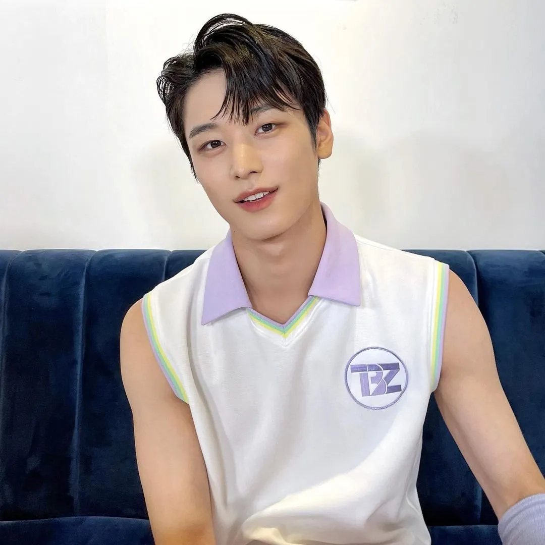 (credit: Instagram.com/official_theboyz/)