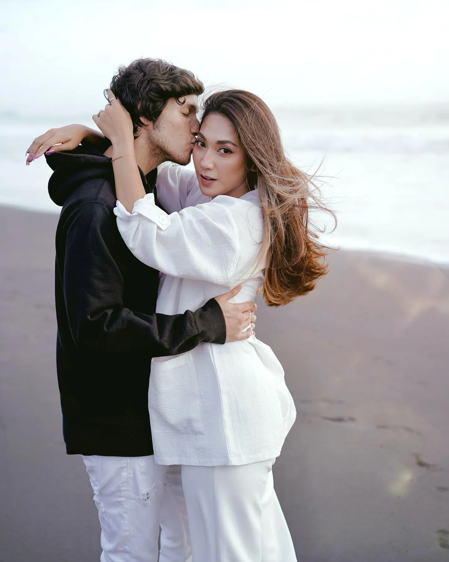 (credit: Instagram.com/dindakirana.s/)