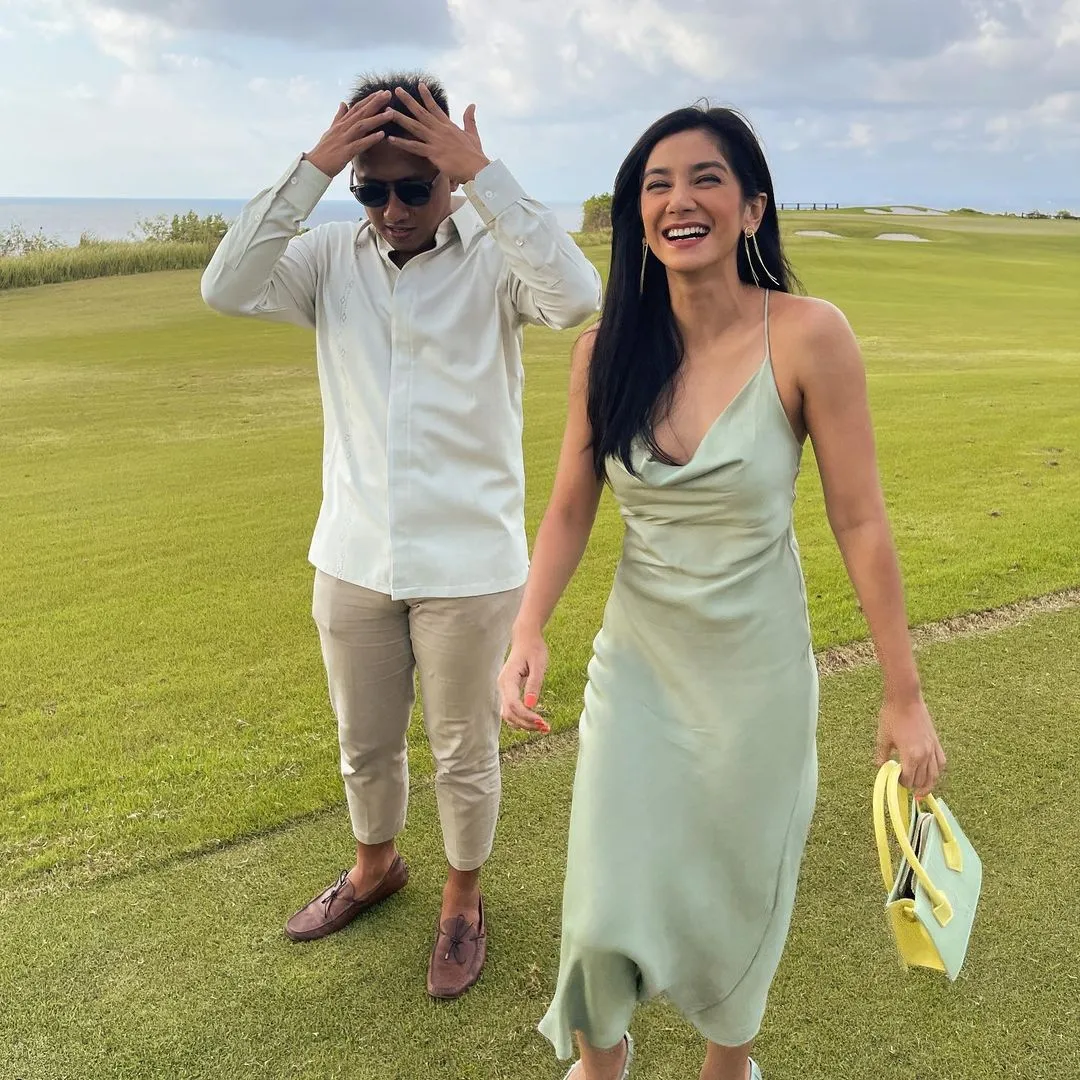 Fanny Ghassani dan Suami (Credit: Instagram/fannyghassani)