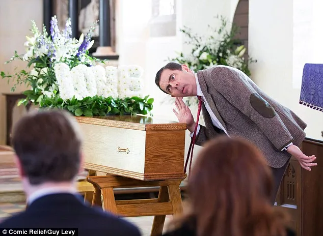 Aksi konyol dan memalukan Mr. Bean di upacara pemakaman/© comic relief/guy levy