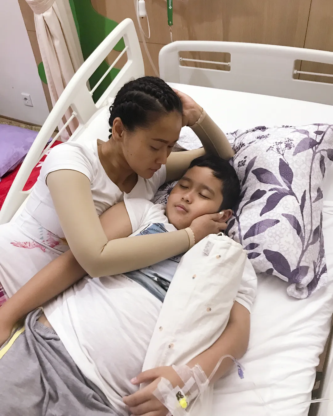 Ivan tak mau ditinggal Inul / Credit: @inul.d