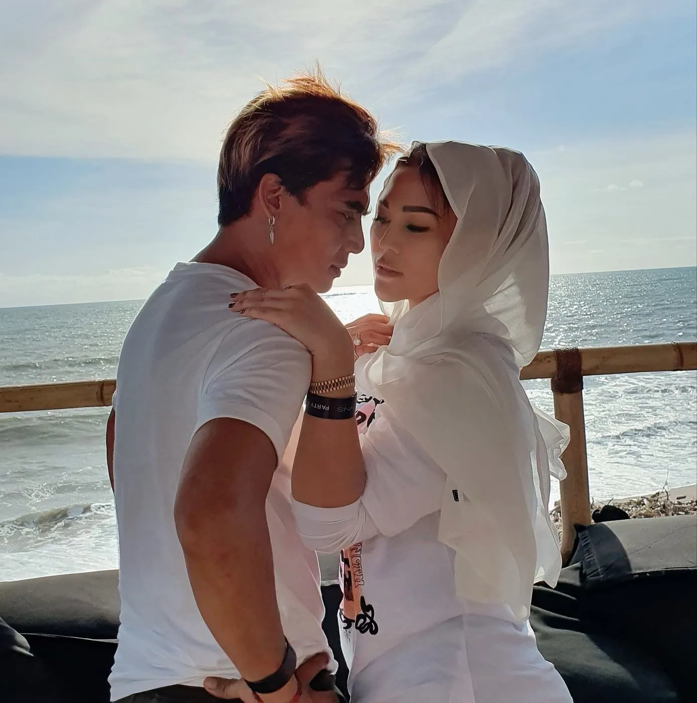 (credit: instagram.com/charly_setiaku)