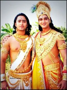 Dibanding Shaheer (kiri), Pooja lebih dekat dengan Saurabh. @starplus