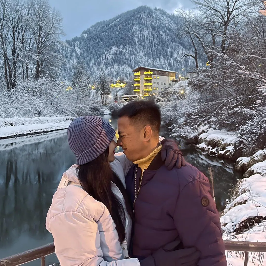 Fanny Ghassani dan Suami (Credit: Instagram/fannyghassani)