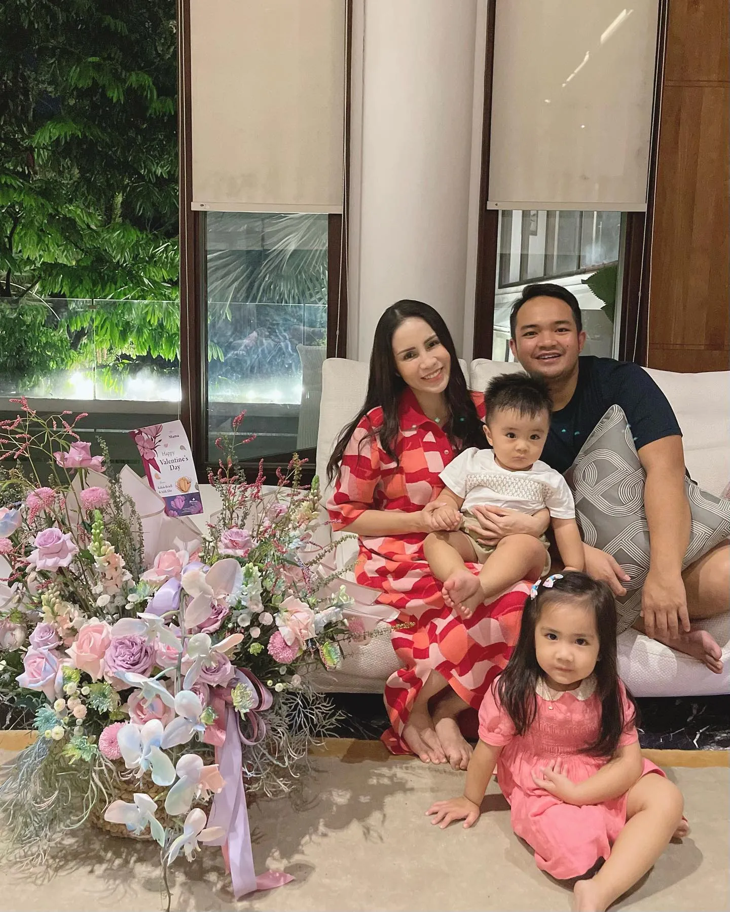 (credit: instagram.com/therealmomogeisha)