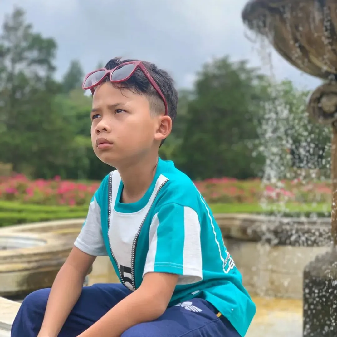Potret Adik Dinar Candy (Credit: Instagram/tetenggiri)