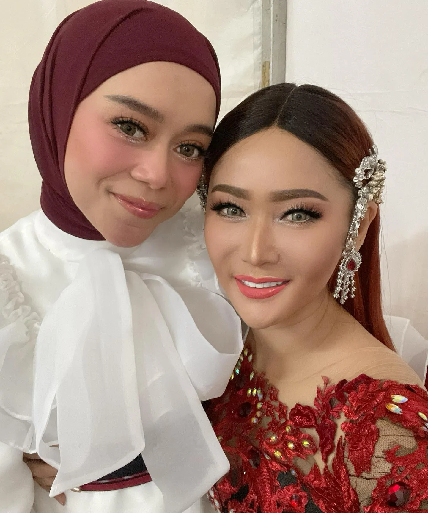 credit: Instagram.com/inul.d/)