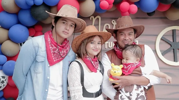 Potret Keluarga Angelica Simperler (Credit: Instagram/angelicasimp.new)