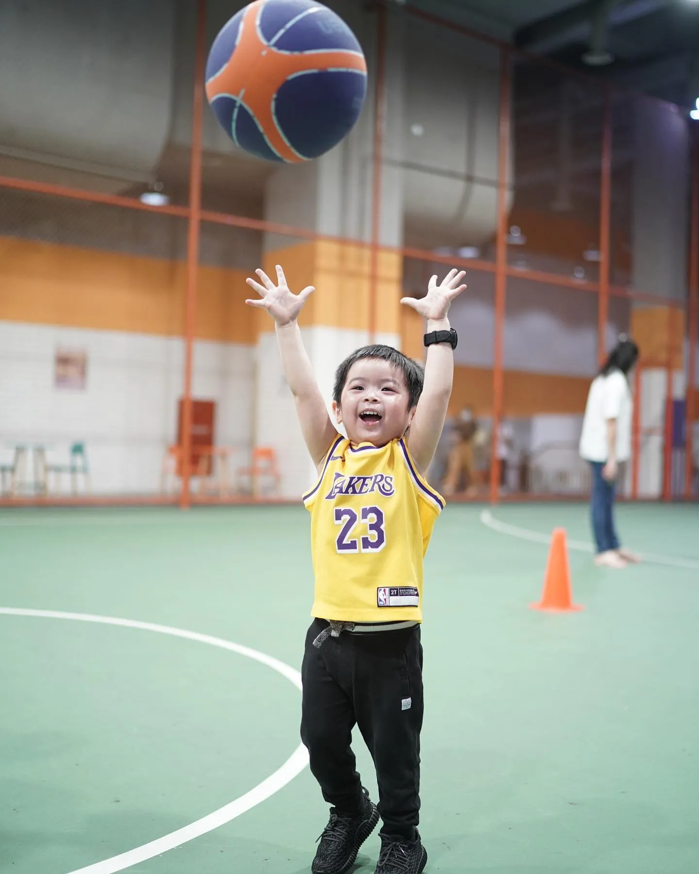 (credit: instagram.com/raphael_moeis)