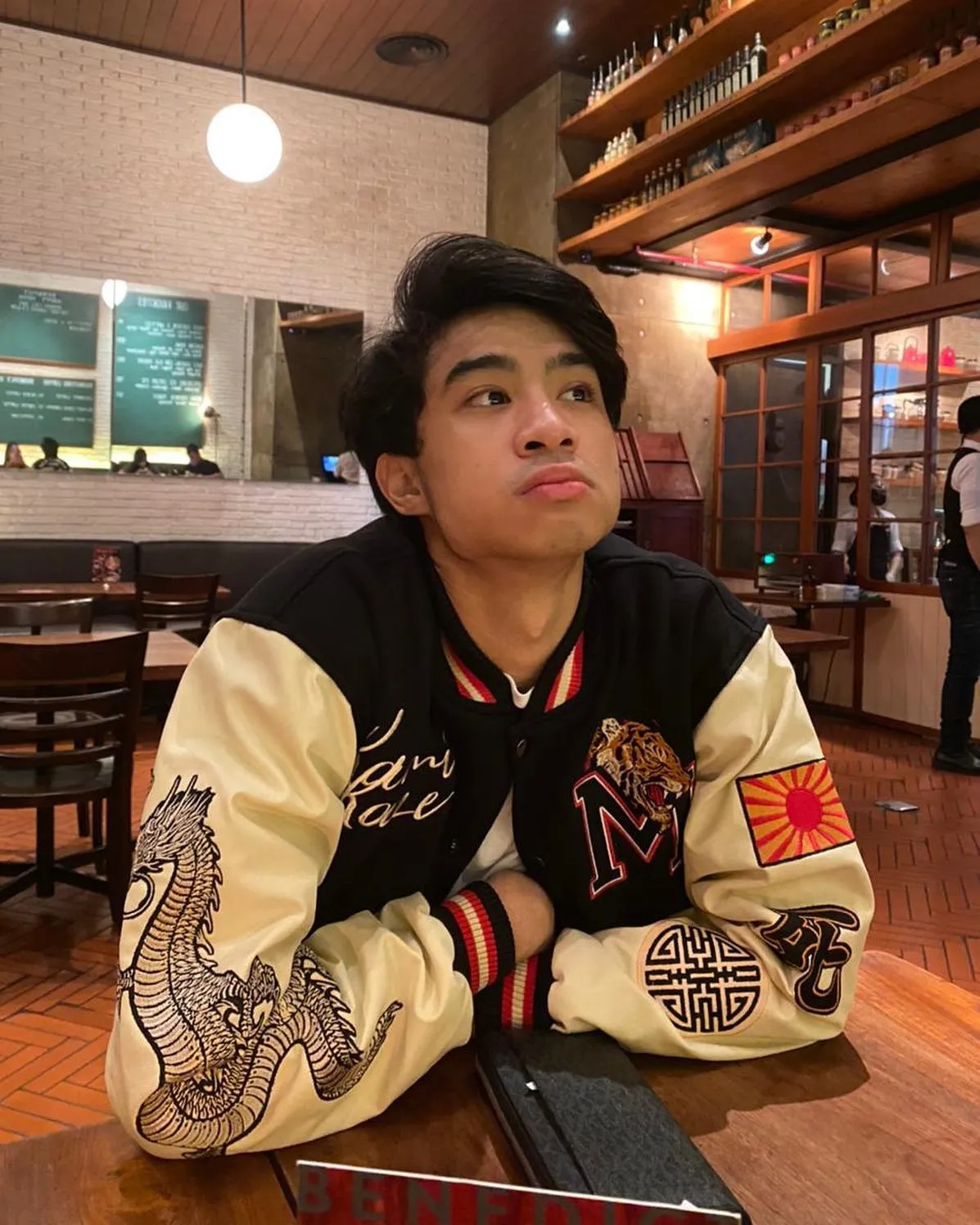 (credit: Instagram.com/iamdevano/)