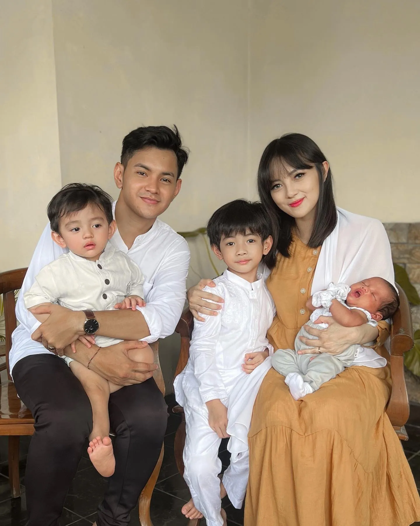 (credit: instagram.com/aditsur88)