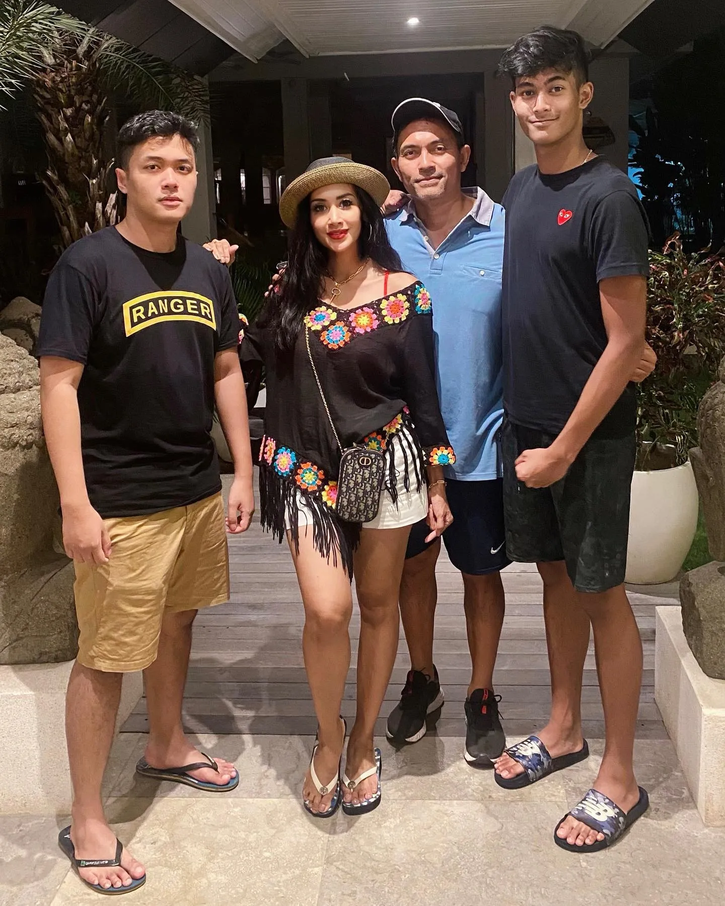 (credit: instagram.com/dps_diahpermatasari)