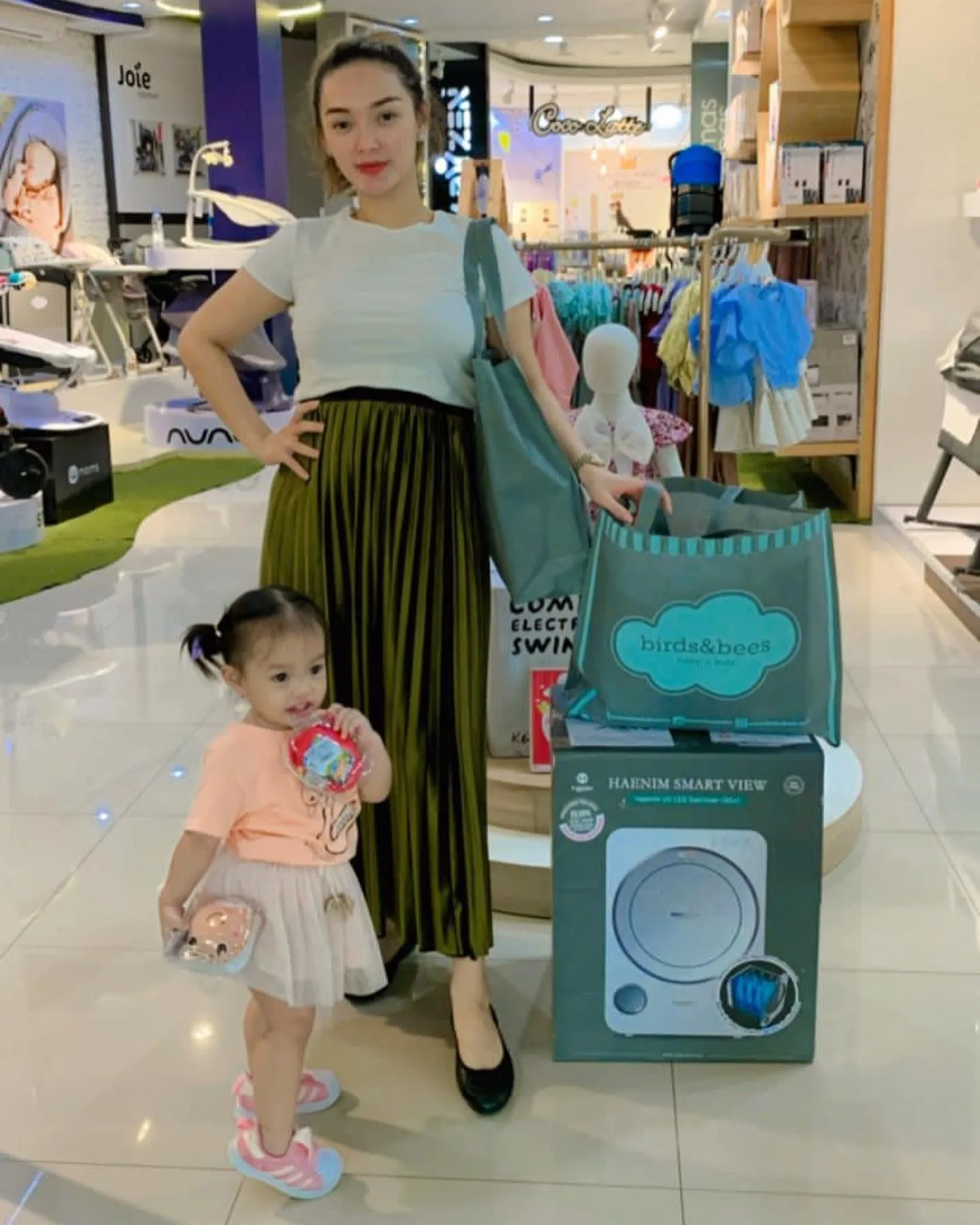 (credit: instagram.com/zaskia_gotix)