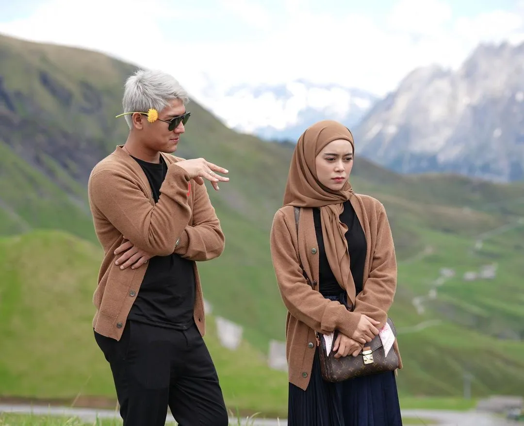 Rizky Billar dan Lesti Kejora (Credit: Instagram/rizkybillar)