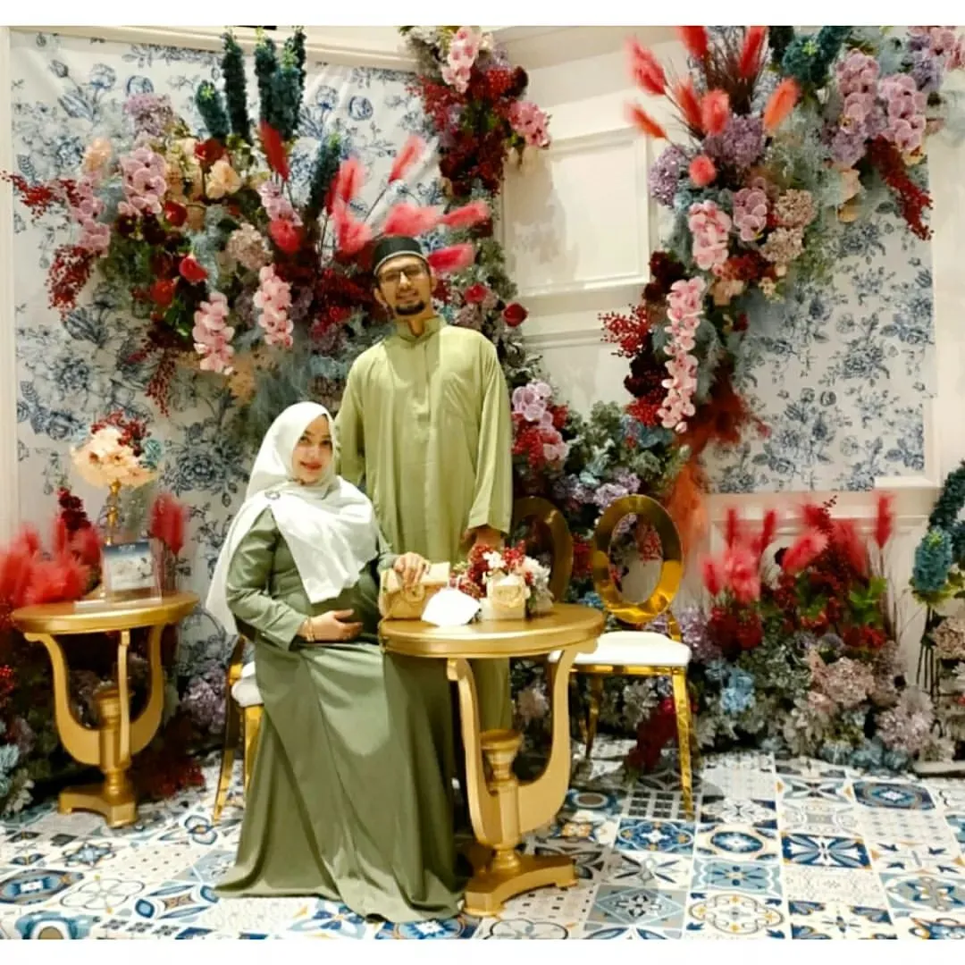 Potret Roro Fitria Bareng Suami (Credit: Instagram/roro.fitria1989)