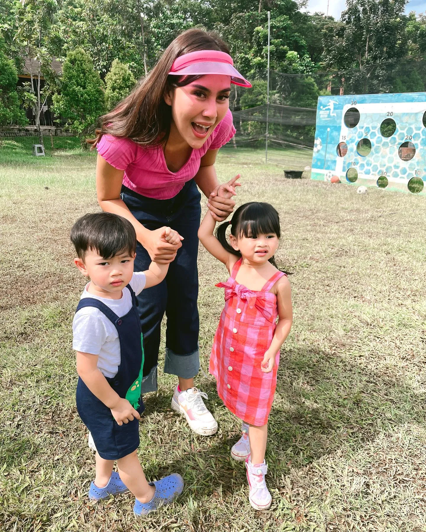 (credit: instagram.com/syahnazs)