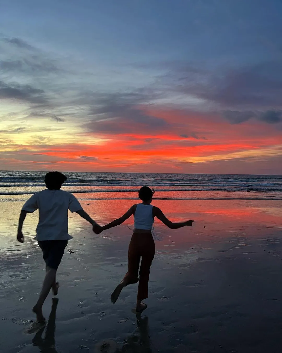 Potret Liburan Shenina Cinnamon dan Angga Yunanda (Credit: Instagram/shenacinnamon)