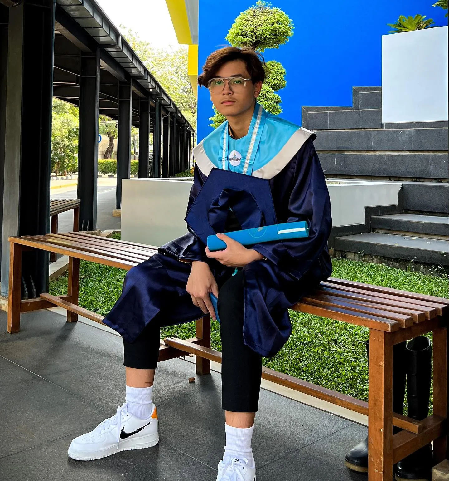 (credit: instagram.com/ferrysal1m)