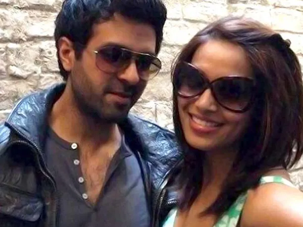 Harman dan Bipasha putus? @filmibeat