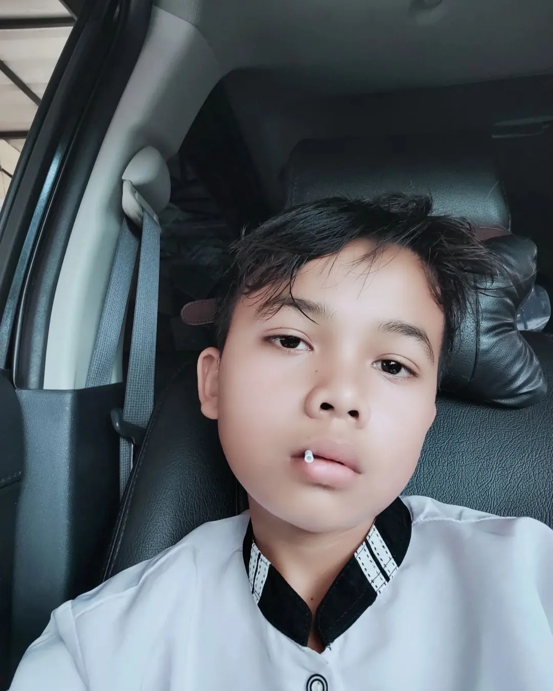 Potret Adik Dinar Candy (Credit: Instagram/tetenggiri)