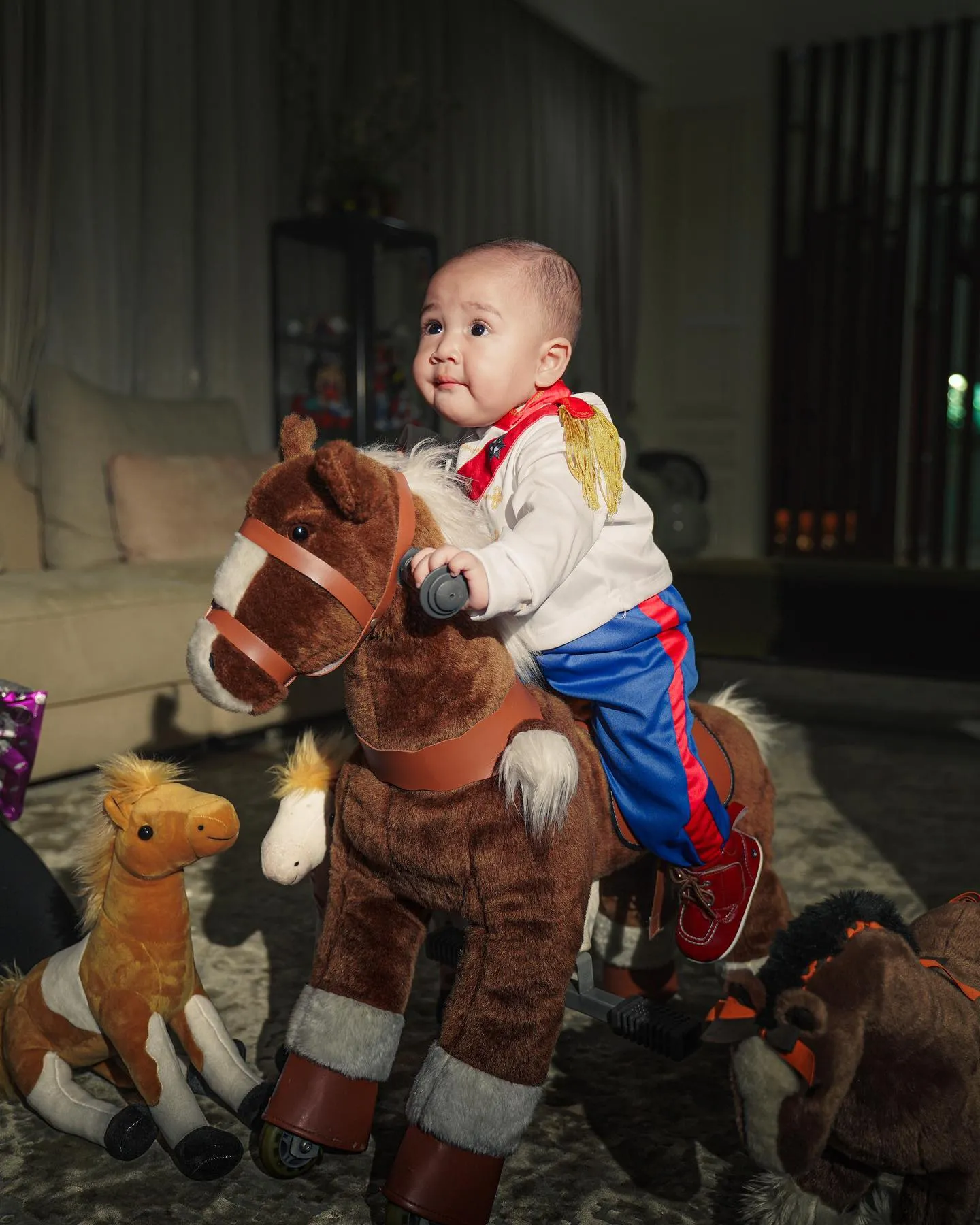 (credit: instagram.com/raffinagita1717)