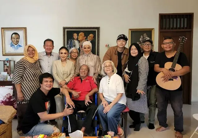 instagram.com/stanleytulung