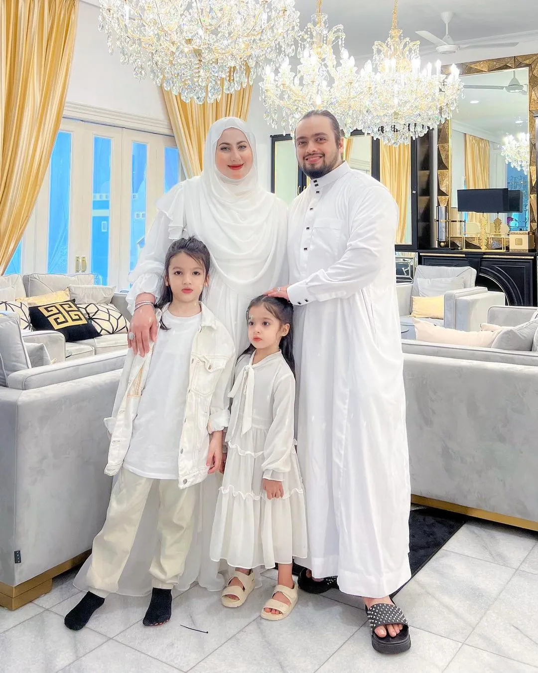 Keluarga Tasyi Athasyia (Credit: Instagram/tasyiiathasyia)