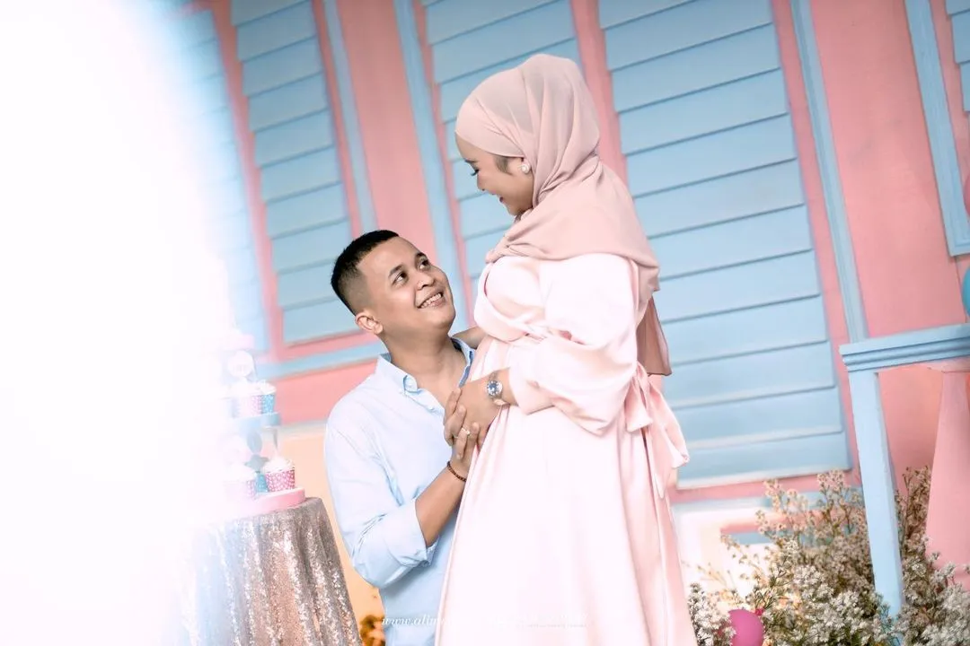 Assyifa Nuraini dan Suami (Credit: Instagram/nandafachrizaal)