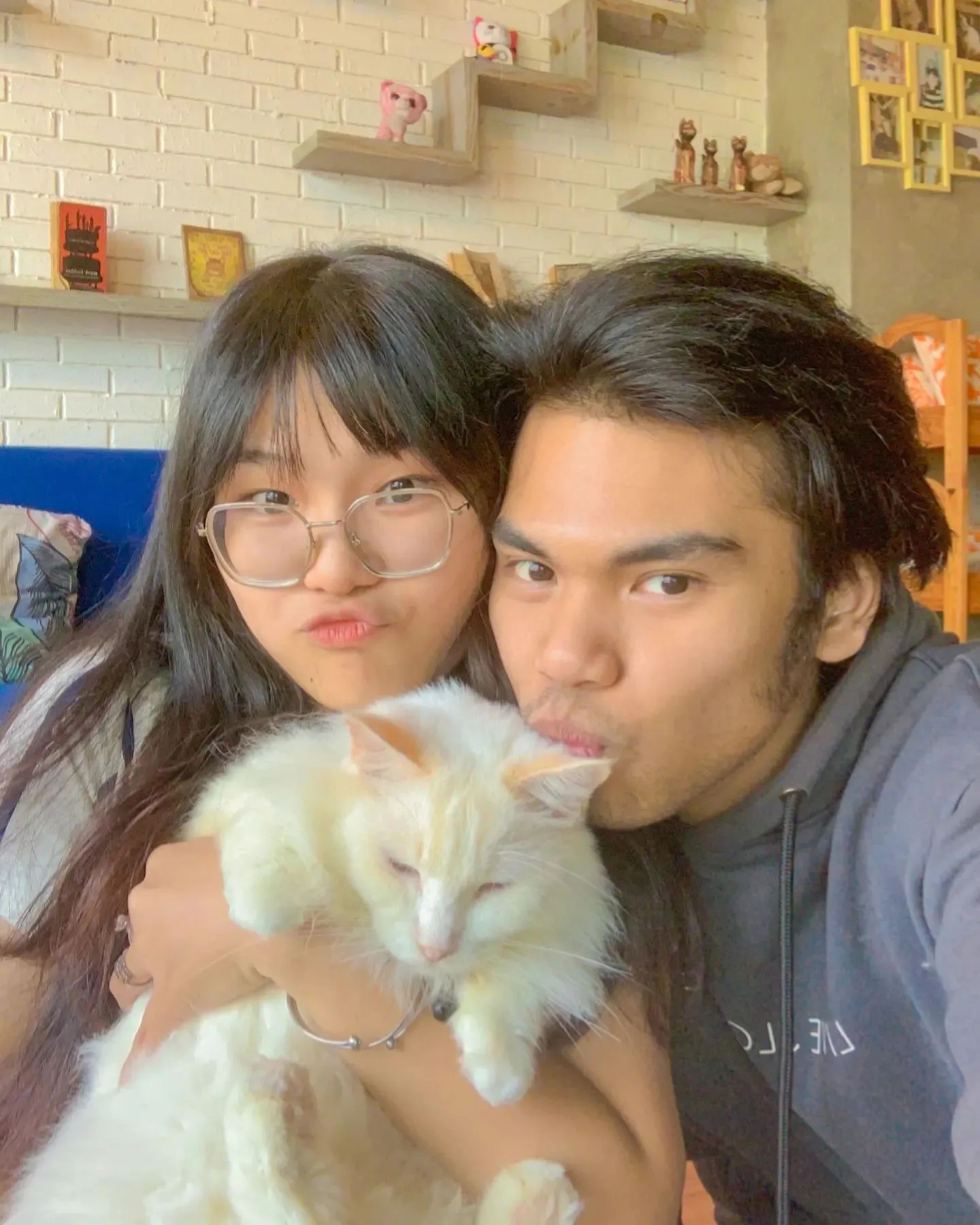 (credit: instagram.com/rozanaribahsiregar)
