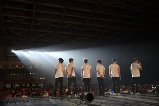 Kurang lebih 7.000 fans memadati lokasi konser 2PM di Taiwan ©soompi.com