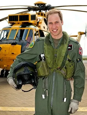 Pangeran William bertugas sebagai pilot di ambulance udara © Dailymail.co.uk
