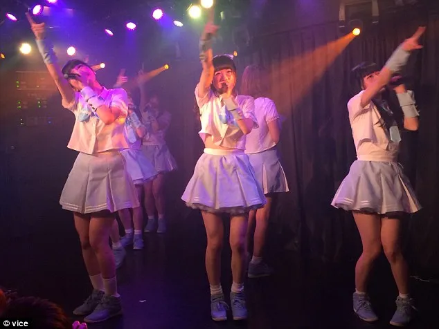 Bisnis terselubung Japanese School Girl @foto: Youtube/Vice News